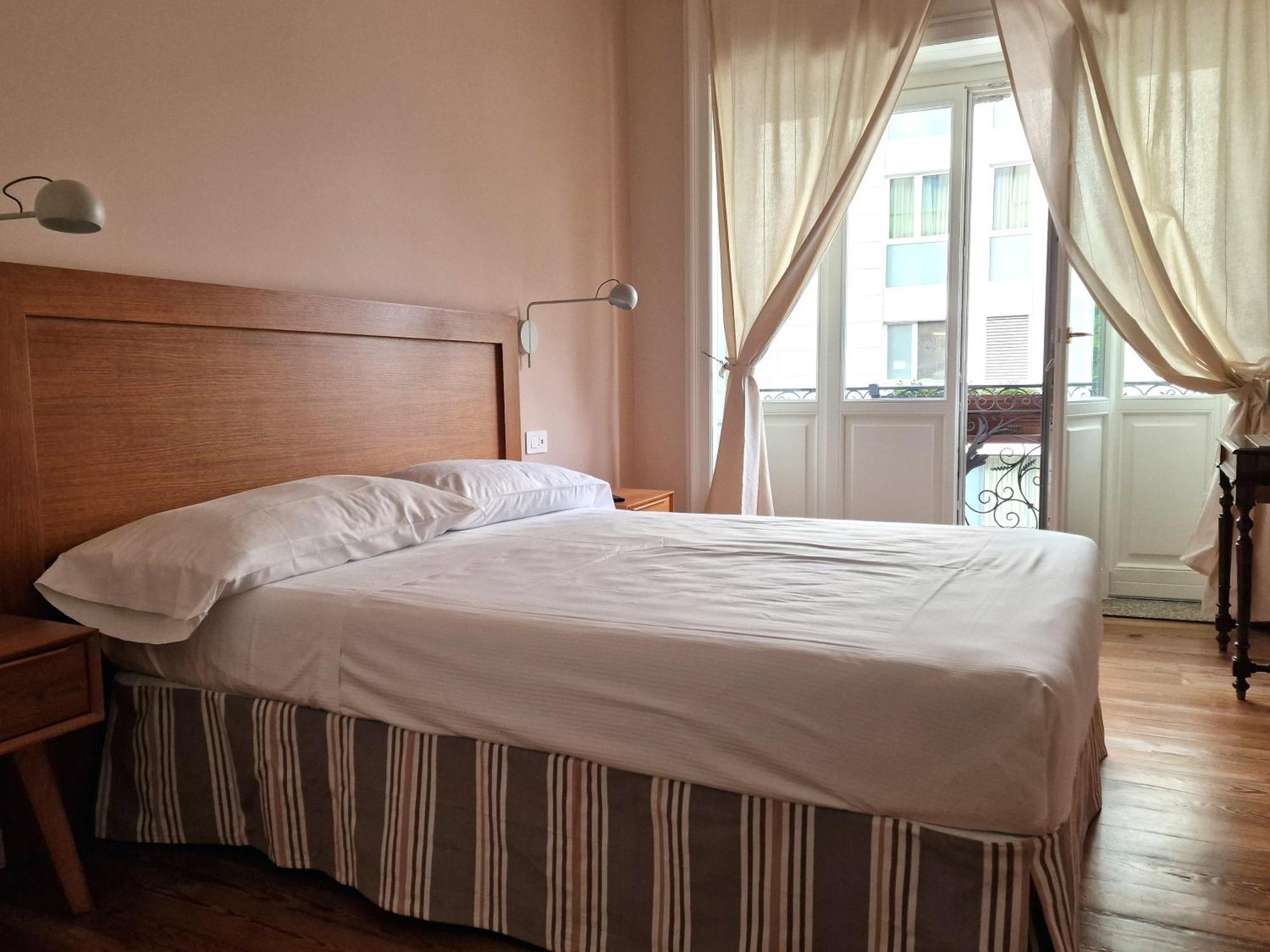 B&B Residenza Cavour Como Exterior photo